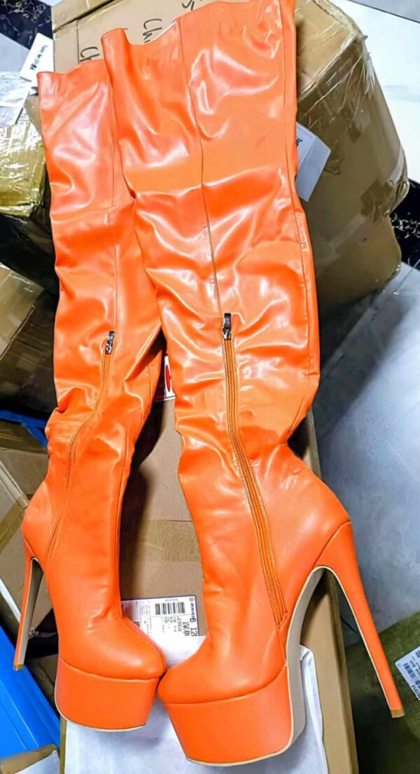 Solid Color Short Length Zipper - Image 3