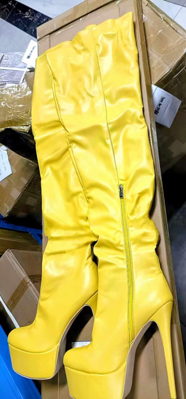 Solid Color Short Length Zipper - Image 4