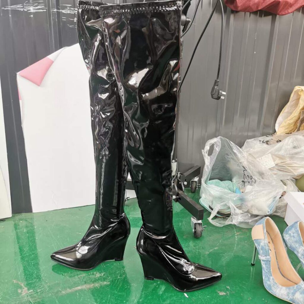 Black wedge overknee