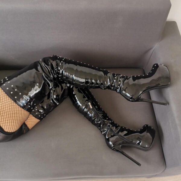 Glossy Black Studs Boots