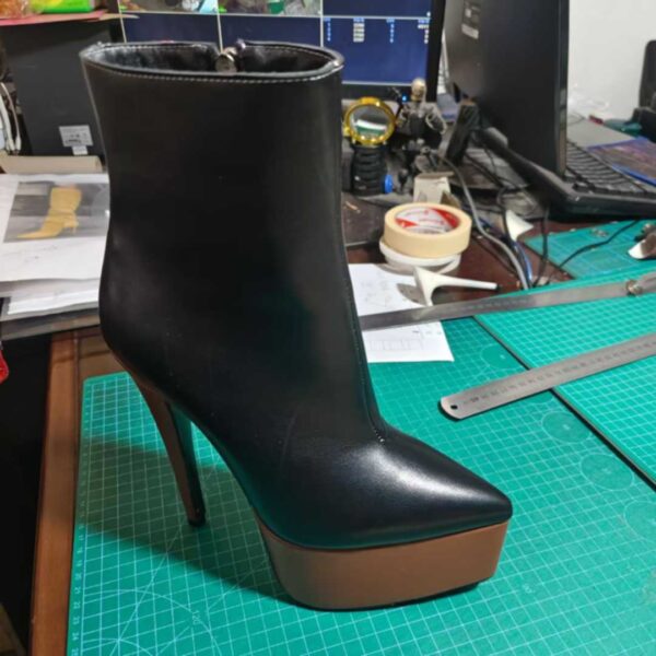 Black Brown Heel short boots